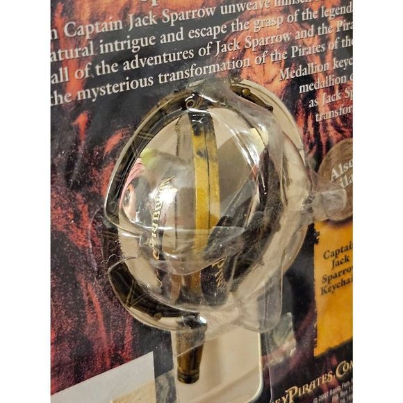 Lot of 2Pirates of the Caribbean-At Worlds End Spinning Medallion Keychain 2007 - Picture 3 of 4